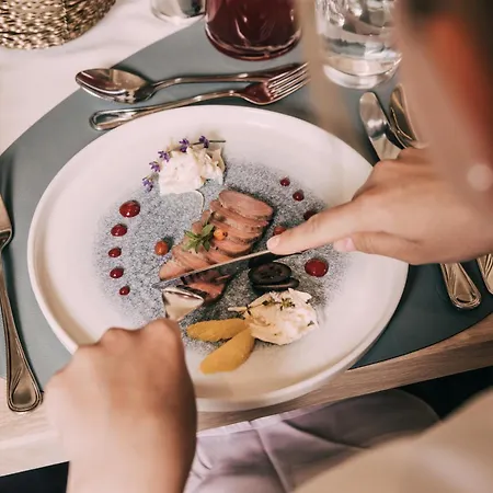Hotel Schwaigerhof 4*