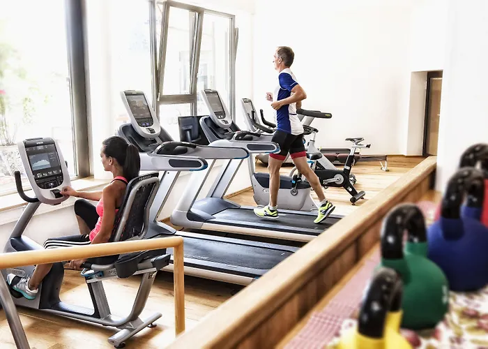 斯瓦契哈维酒店 酒店 4*